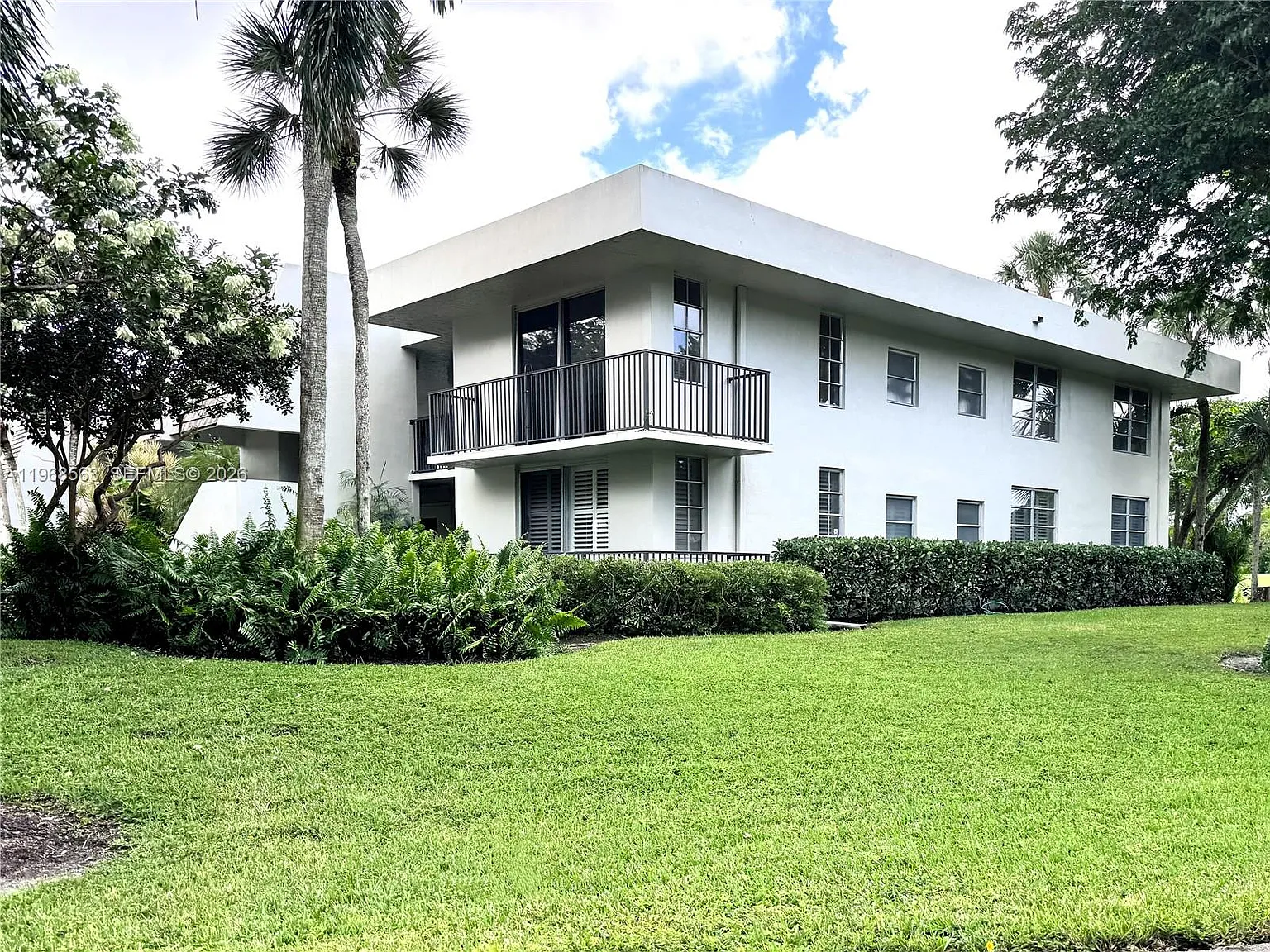 No 87 Palm-Aire Country C — Photo 1
