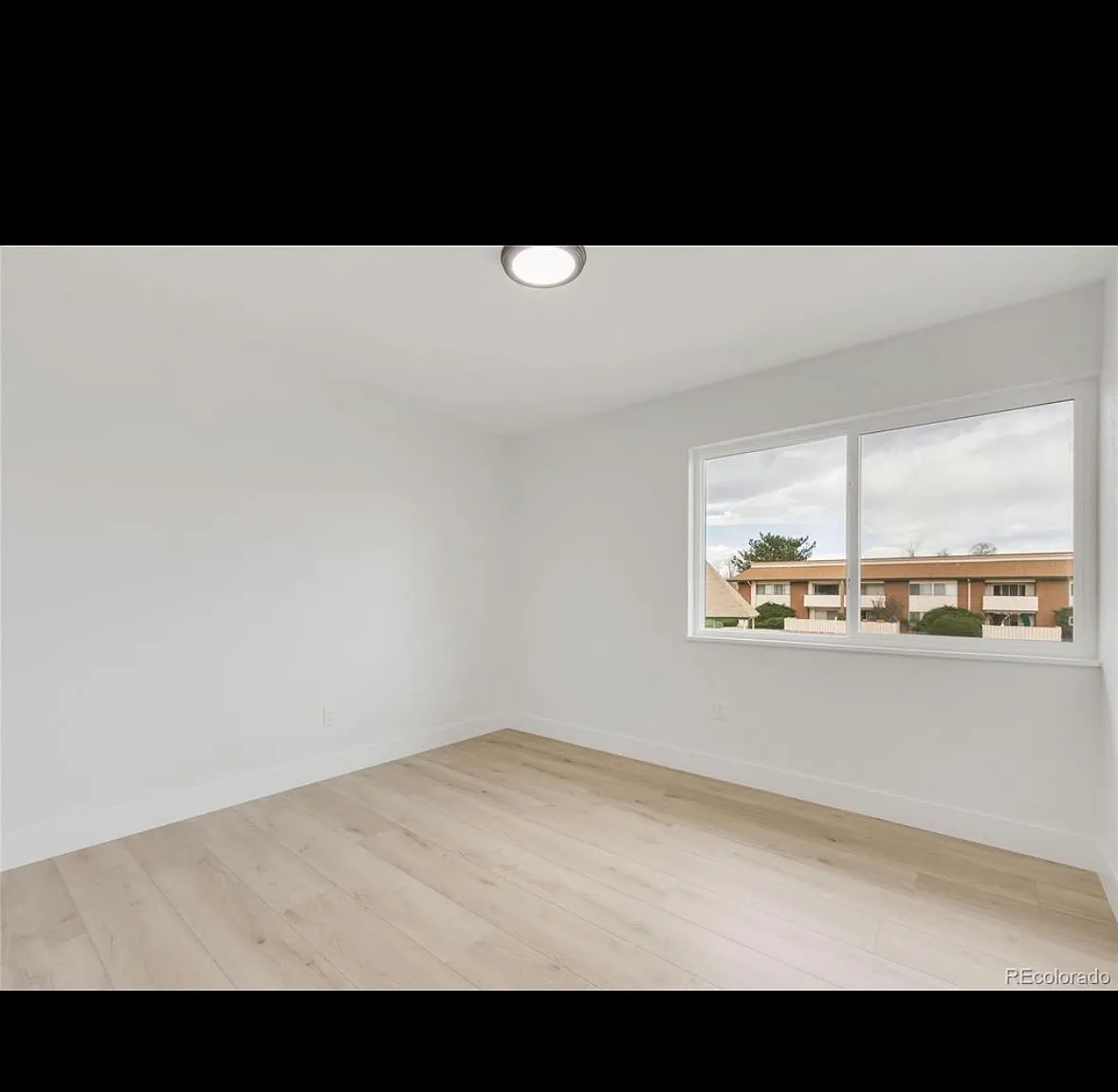 3 bed, 1256 sqft, $1,000 — Photo 3