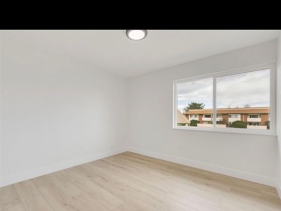3rd image of 5122 Williams Fork Trl APT 205