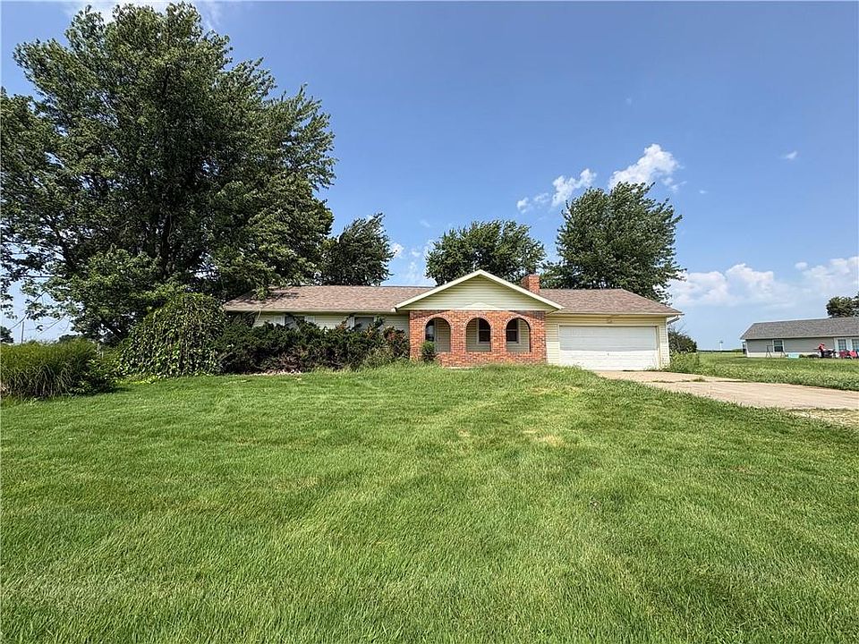 1st image of 720 Meadow Ln