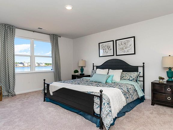5th image of 1244 Woodhouse Drive NW