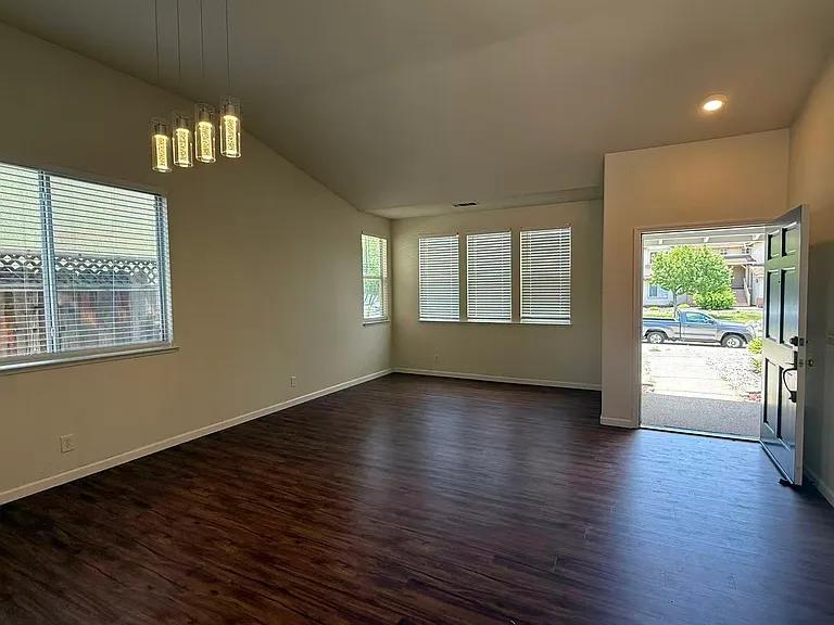 2375 Whitetail Dr — Photo 5