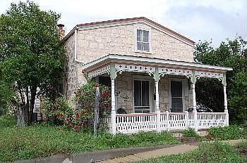 1st image of 618 W Main St