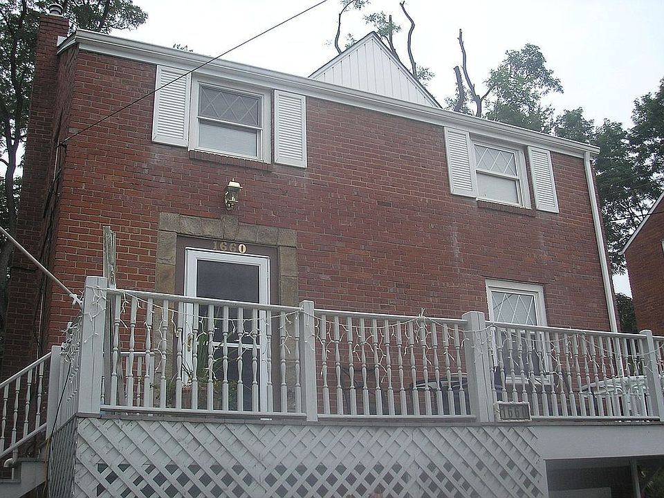 Front--Newer Large Porch