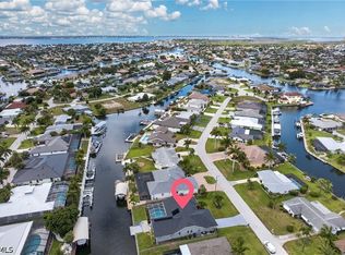 4933 Seville Ct, Cape Coral, FL 33904