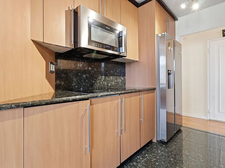 200 Winston Dr #720 — Photo 11