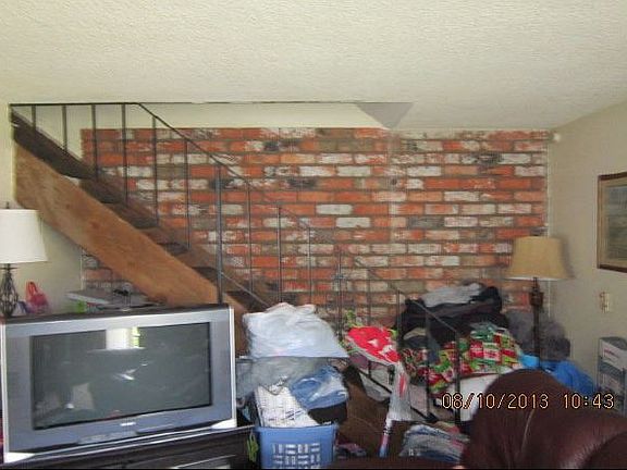 3rd image of 2646 N Yardarm Ave