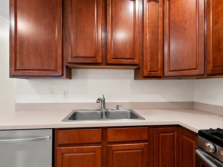 360 Oswego Ct #360 — Photo 5