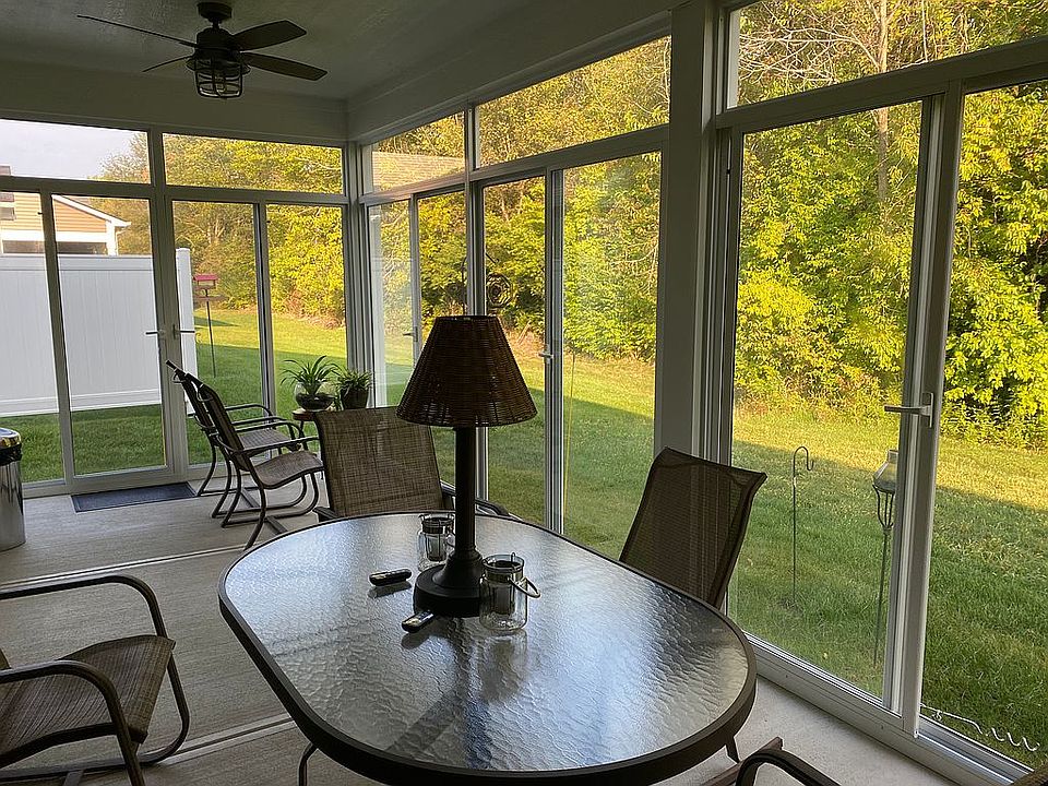2nd image of 4656 Mimosa Dr
