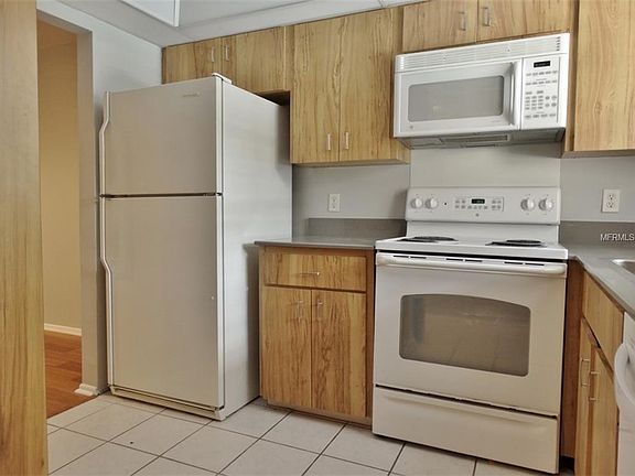 5th image of 2526 Clubhouse Dr Unit 202