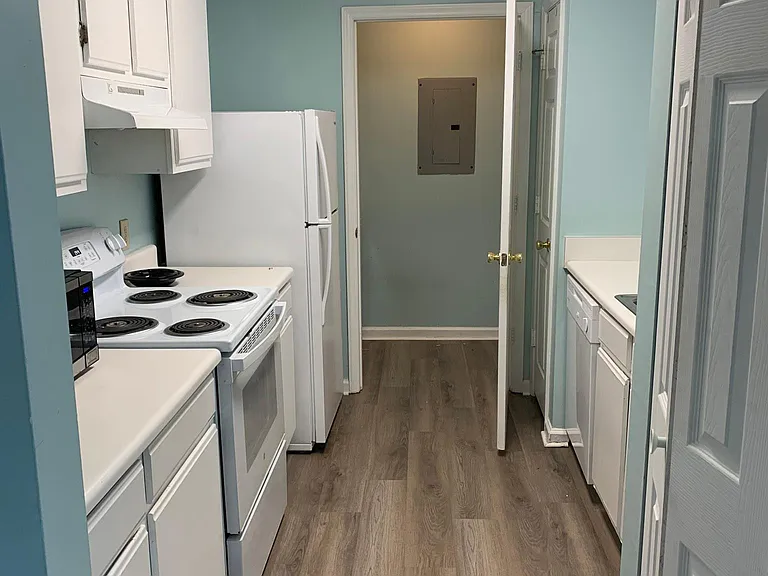 1231 Ladys Island Dr #227 — Photo 5