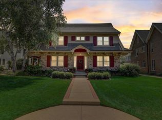 2711 E Beverly Rd, Shorewood, WI 53211