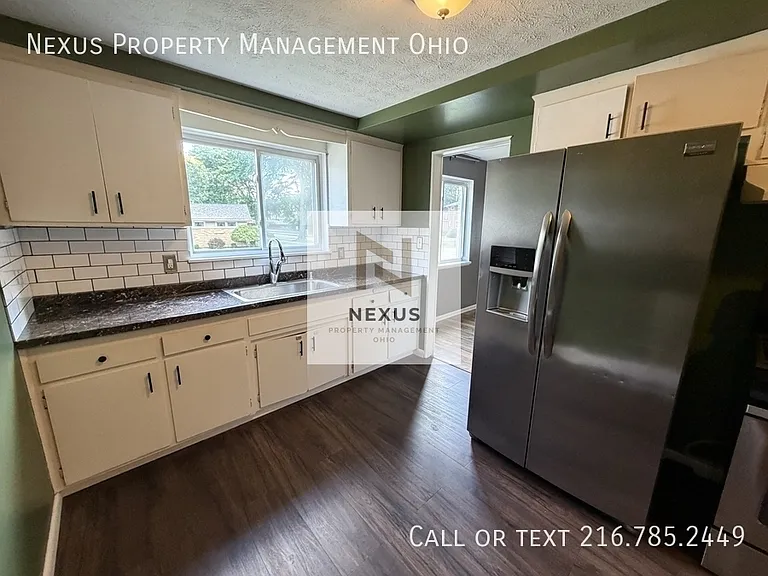 9406 Independence Blvd #RIGHT — Photo 3