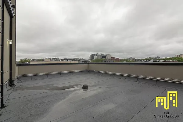 Rented by The Syper Group | media 22