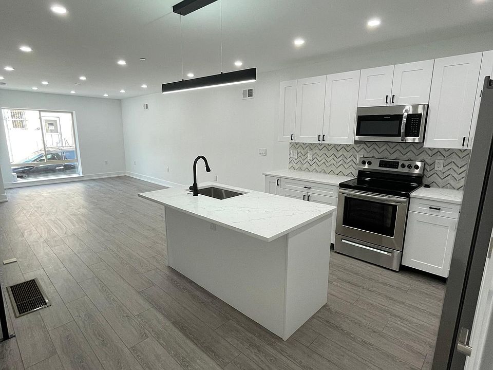 1st image of 2672 Salmon St #1