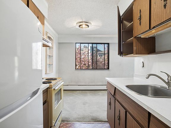 5th image of 1950 W 8th Ave #213