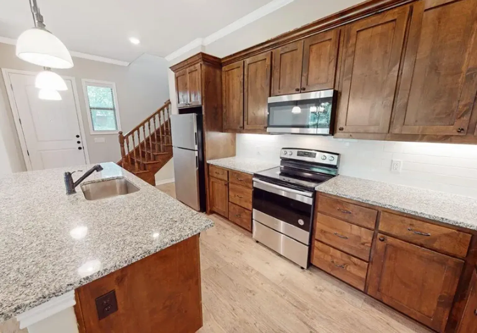 309 Fairway Drive - B — Photo 2