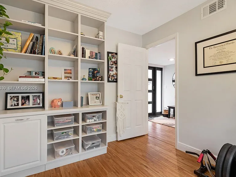1411 W Fairway Rd #VILLA — Photo 26