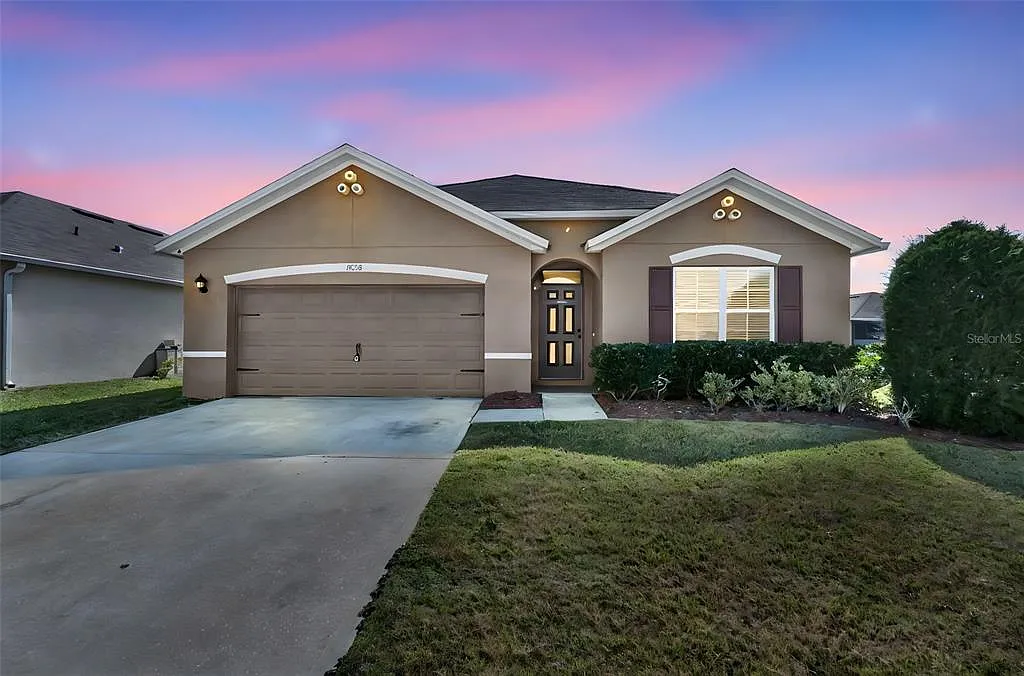 4 bed, 2.0 bath, 1846 sqft, $2,500 — Photo 1
