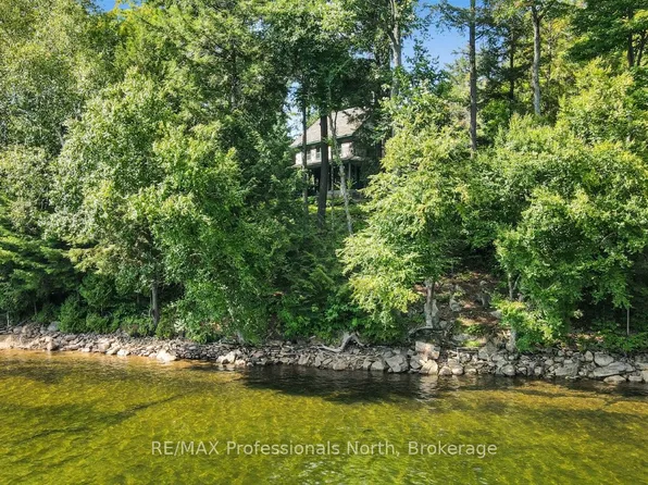 2682 Wilkinson Rd, Dysart Et Al, ON K0M 1S0