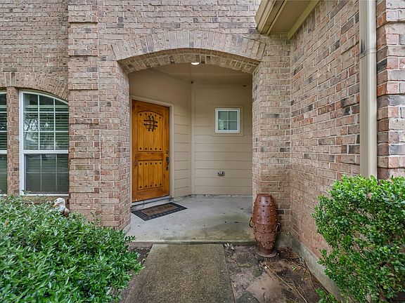 3rd image of 10502 Raven Crossing Ln