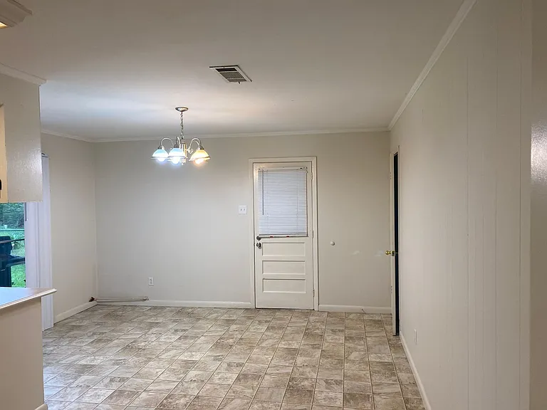 106 Hillcrest Rd — Photo 5