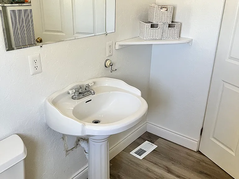 2151 W Simkins Rd — Photo 13