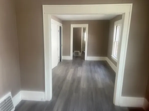 823 Lee Dr APT 2, Akron, OH 44305