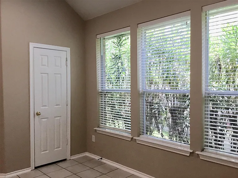 14 Heron Hollow Ct — Photo 31