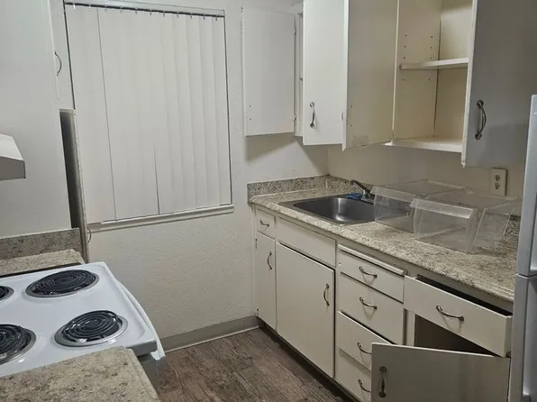 Parker Villa Apartments, 1635-1641 Parker Ave #1635F, Tracy, CA 95376