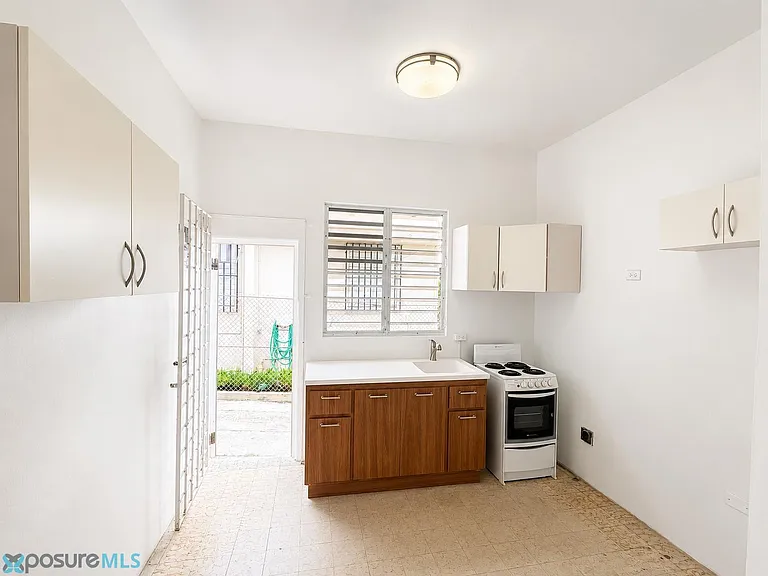 75 Calle Ponce — Photo 9