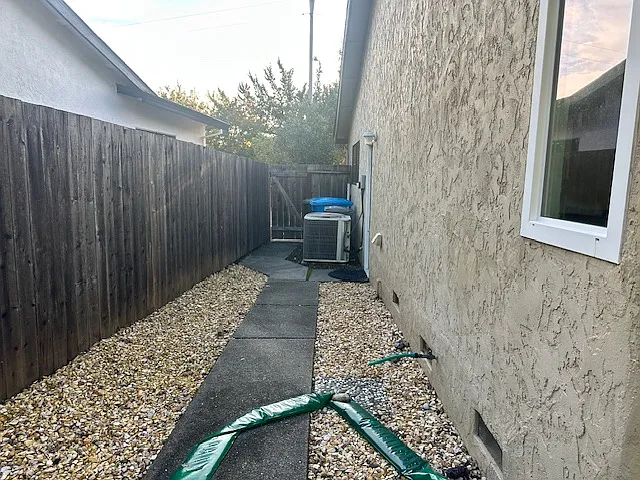 1642 Calavaras Dr — Photo 21