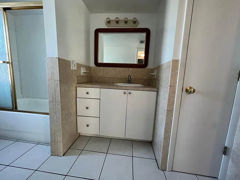 1000 S Semoran Blvd #706 — Photo 7