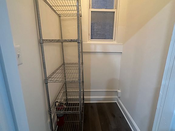 5th image of 527 41st St Floor 1