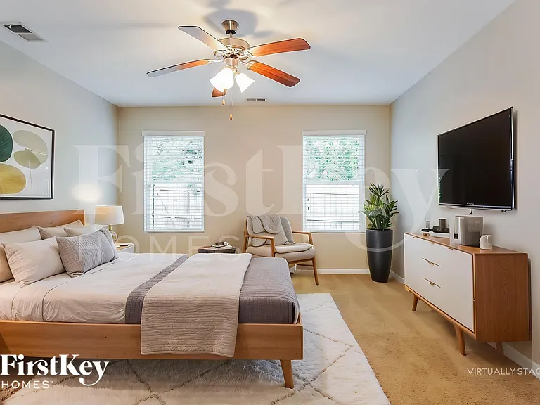 549 Waterstone Dr — Photo 12