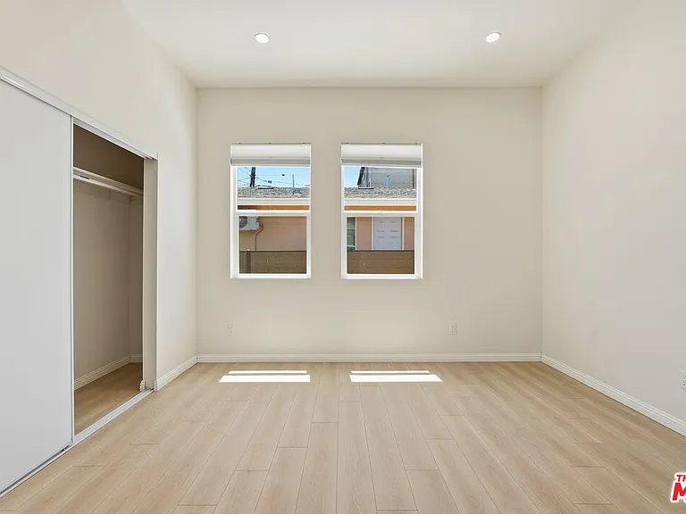 3765 Globe Ave — Photo 15