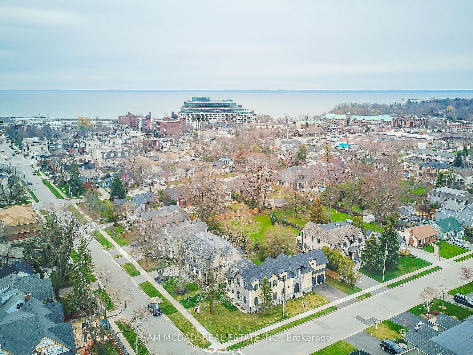 168 Nelson St, Oakville, ON L6L 3J2 | MLS #W8066614 | Zillow