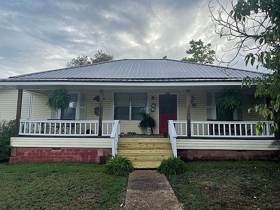 2nd image of 411 N Leeper Ave