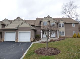 9 Clubhouse Rd #705, Hamburg, NJ 07419
