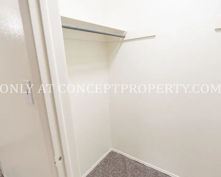 Foothill Terrace — Photo 55