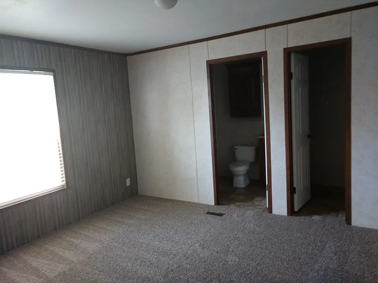 Westbridge Manor — Photo 96