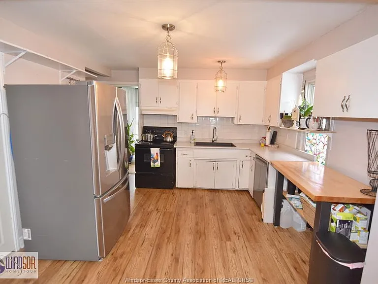2471 Pillette Rd — Photo 21