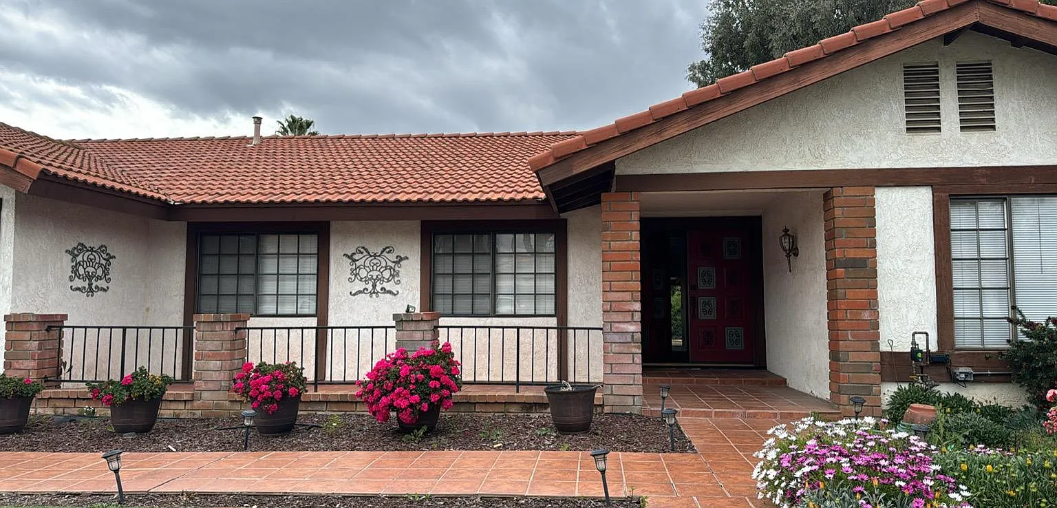 3 bed, 1884 sqft, $3,600 — Photo 1