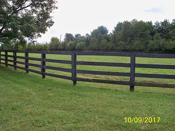 5th image of 11282 Troy Pike