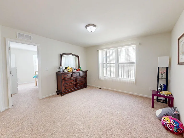 2901 Dillon Dr — Photo 9
