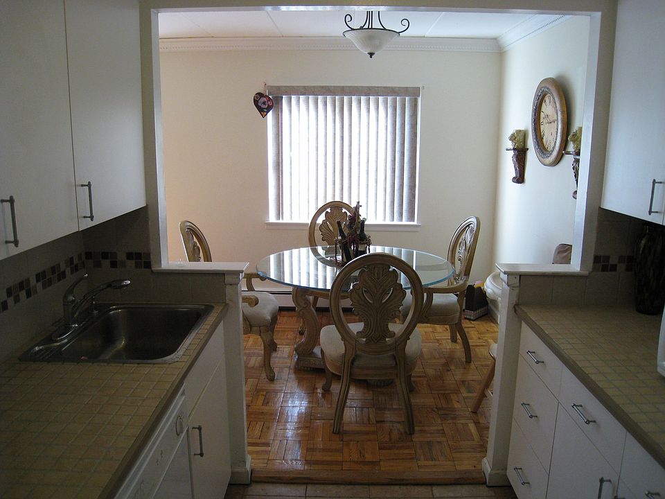 Kitchen with new countertops and backsplash