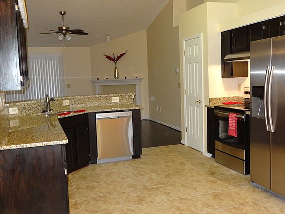 3rd image of 2061 Frogmore Dr