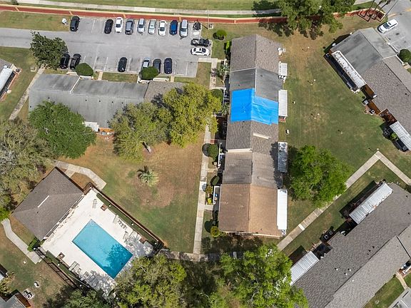4th image of 99R Silver Park Cir