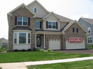 4091 Pompton Ave, Elgin, IL 60124