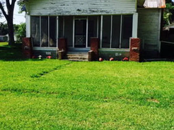 330 E Adams St, Boston, GA 31626